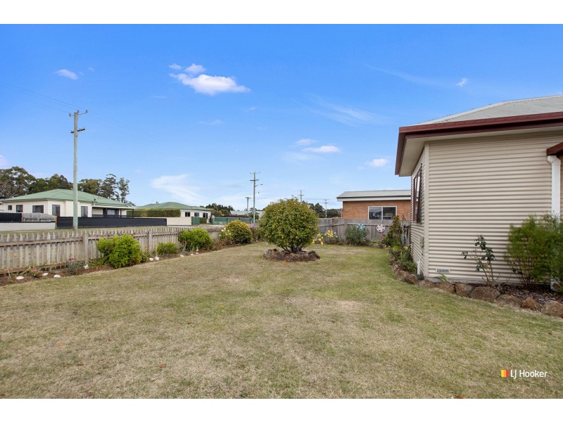 1/9 Cardigan Street, Somerset TAS 7322