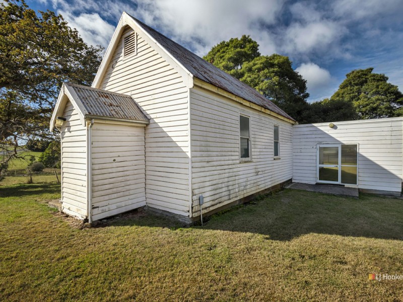17795 Bass Highway, Sisters Creek TAS 7325