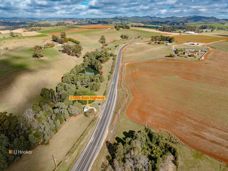 17795 Bass Highway, Sisters Creek TAS 7325