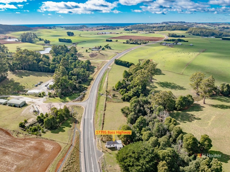 17795 Bass Highway, Sisters Creek TAS 7325