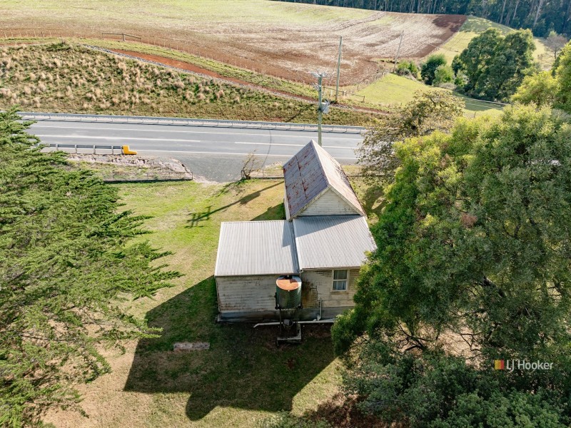17795 Bass Highway, Sisters Creek TAS 7325