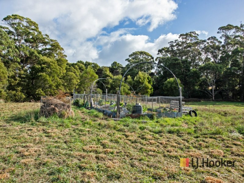 19291 Bass Highway, Rocky Cape TAS 7321