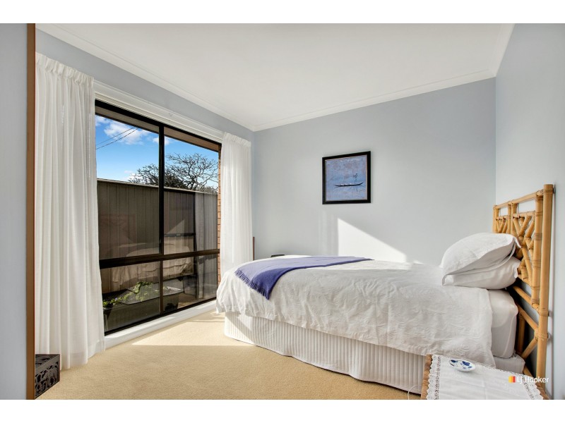 Unit 1/18a Hogg Street, Wynyard TAS 7325