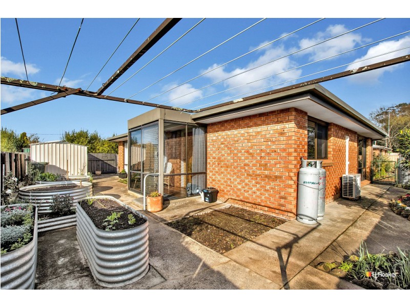 Unit 1/18a Hogg Street, Wynyard TAS 7325