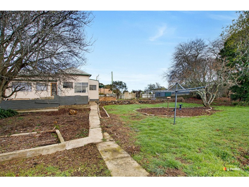 16820 Bass Highway, Flowerdale TAS 7325
