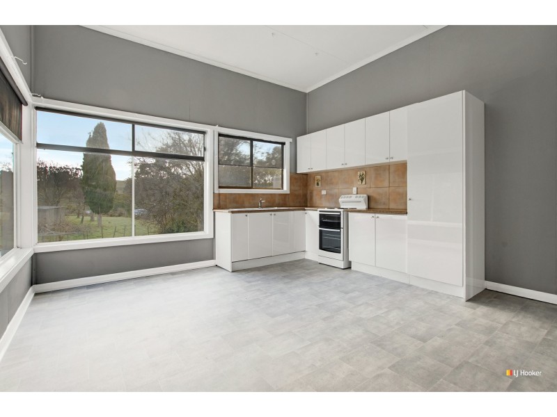 16820 Bass Highway, Flowerdale TAS 7325