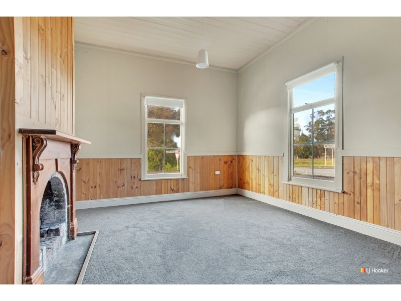 16820 Bass Highway, Flowerdale TAS 7325