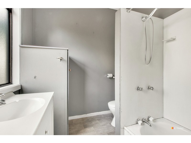 16820 Bass Highway, Flowerdale TAS 7325