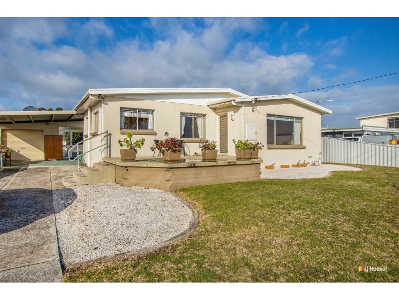 121 Old Bass Highway, Wynyard TAS 7325