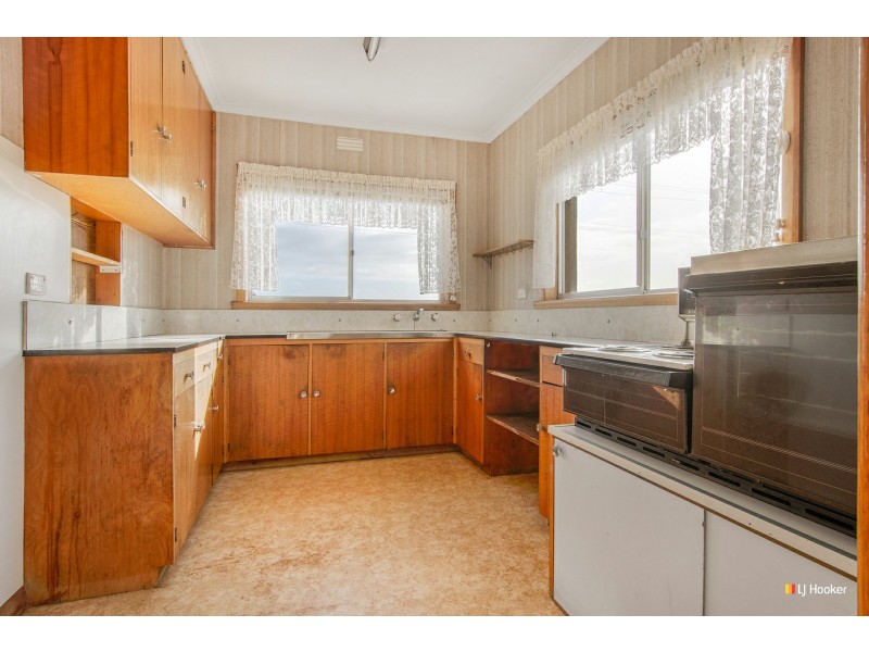 121 Old Bass Highway, Wynyard TAS 7325