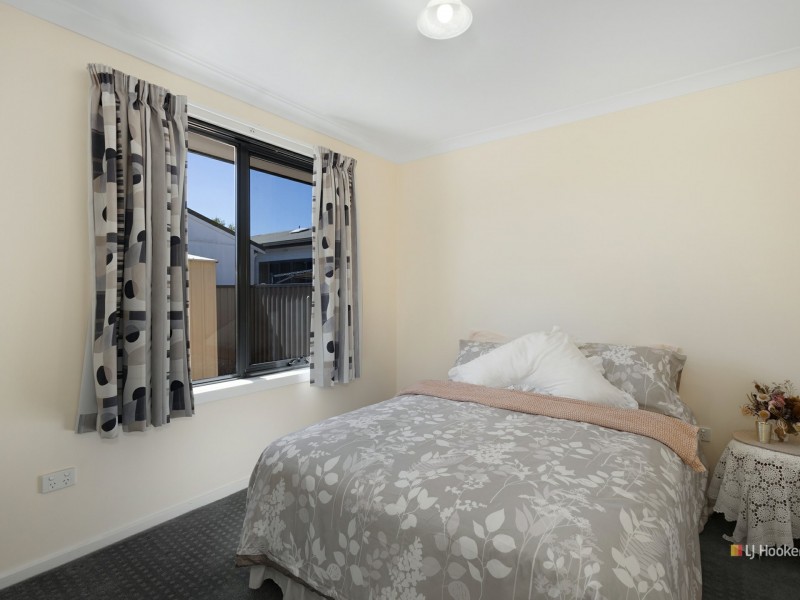 Unit 2/57a Saunders Street, Wynyard TAS 7325
