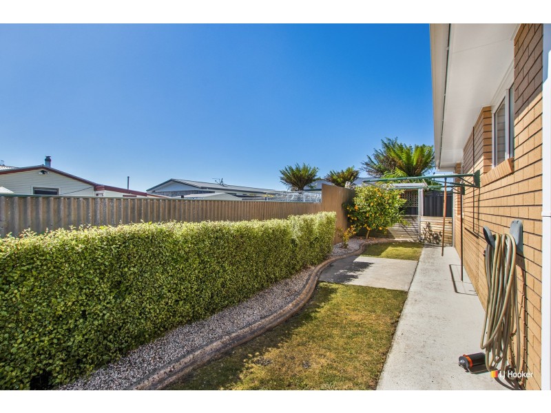 Unit 2/16 Reid Street, Wynyard TAS 7325