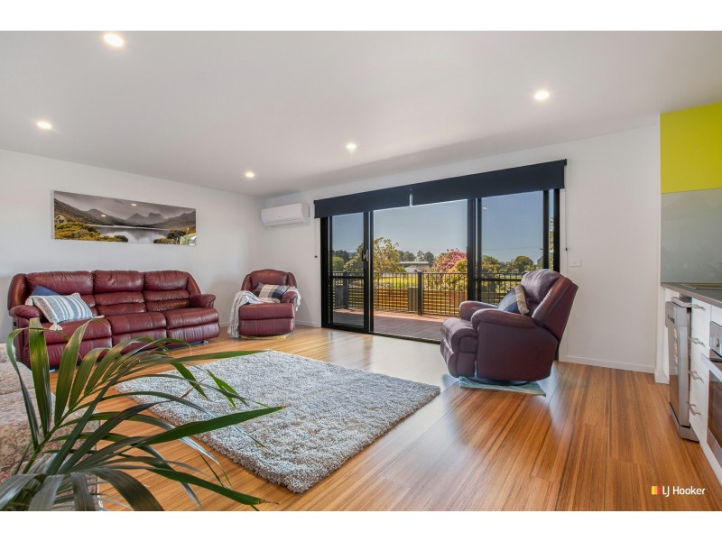 8 Moore Court, Wynyard TAS 7325