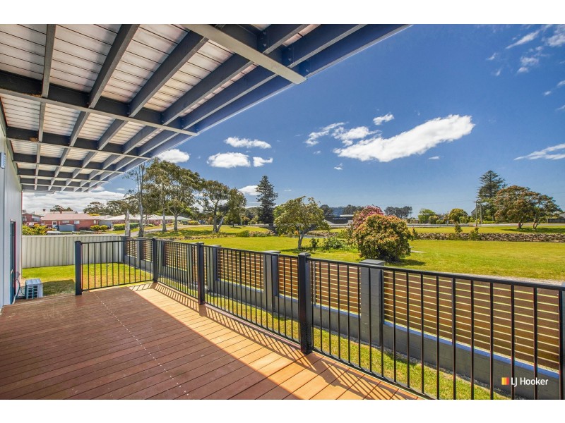 8 Moore Court, Wynyard TAS 7325