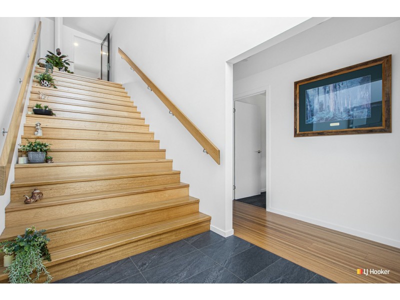 8 Moore Court, Wynyard TAS 7325