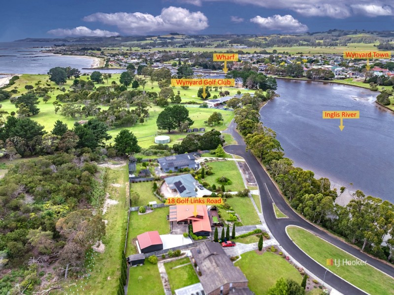 18 Golf Links Road, Wynyard TAS 7325