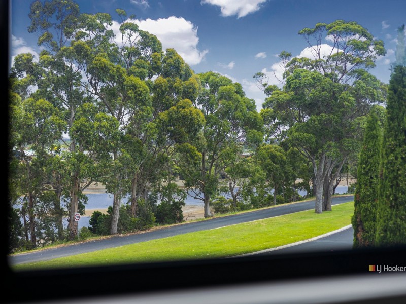 18 Golf Links Road, Wynyard TAS 7325