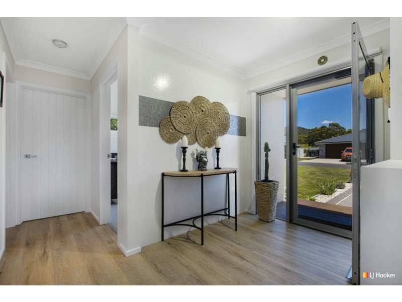 6 Serrata Crescent, Sisters Beach TAS 7321