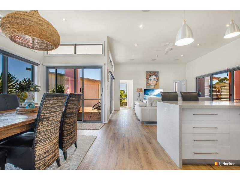 6 Serrata Crescent, Sisters Beach TAS 7321