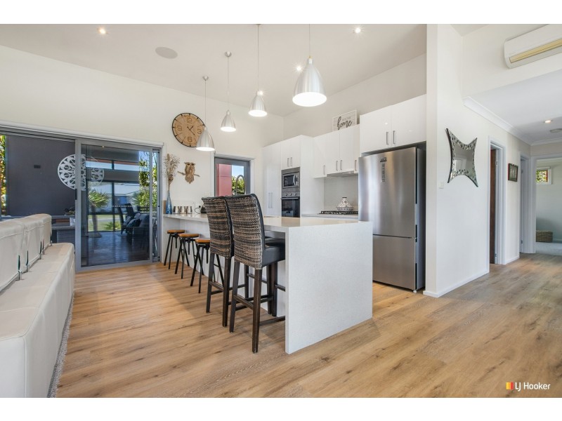 6 Serrata Crescent, Sisters Beach TAS 7321
