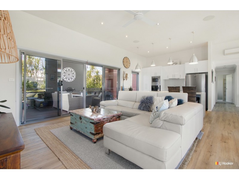 6 Serrata Crescent, Sisters Beach TAS 7321