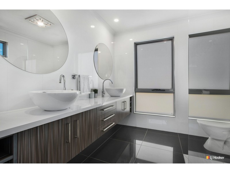 6 Serrata Crescent, Sisters Beach TAS 7321