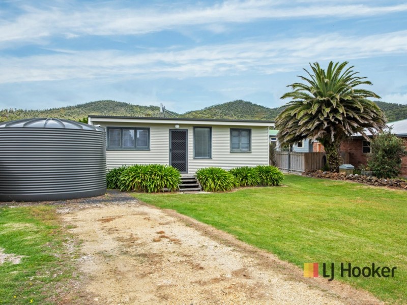 60 Irby Boulevard, Sisters Beach TAS 7321