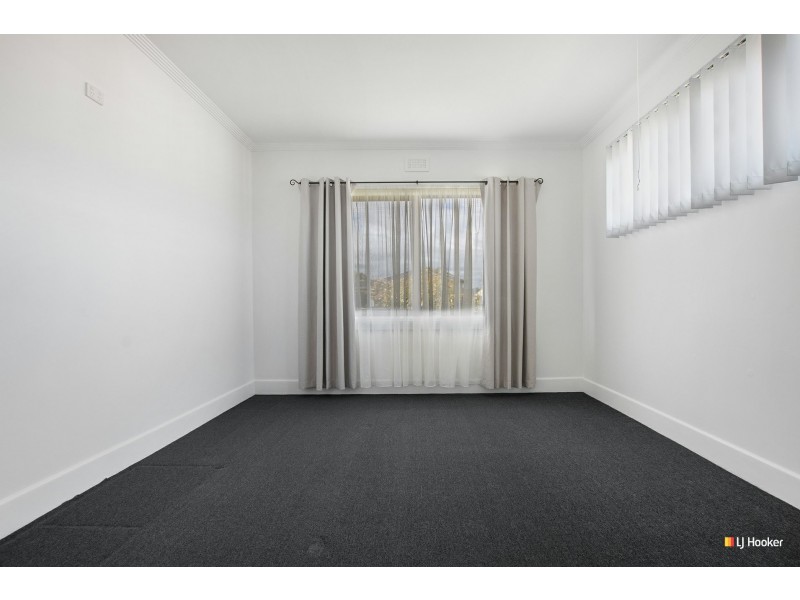 1/9 Cardigan Street, Somerset TAS 7322