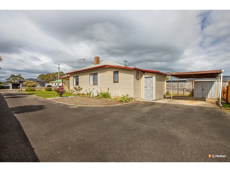 1/9 Cardigan Street, Somerset TAS 7322