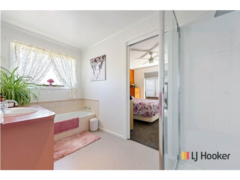 Unit 3/5 Brady Place, Somerset TAS 7322