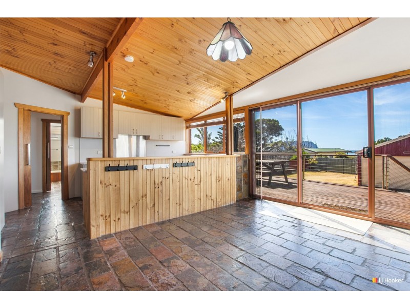 28 Old Bass Highway, Wynyard TAS 7325