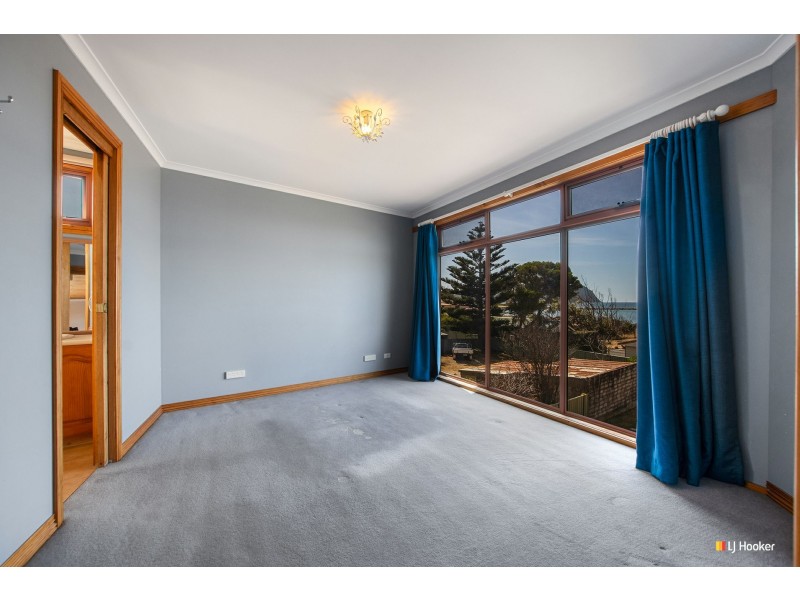 28 Old Bass Highway, Wynyard TAS 7325
