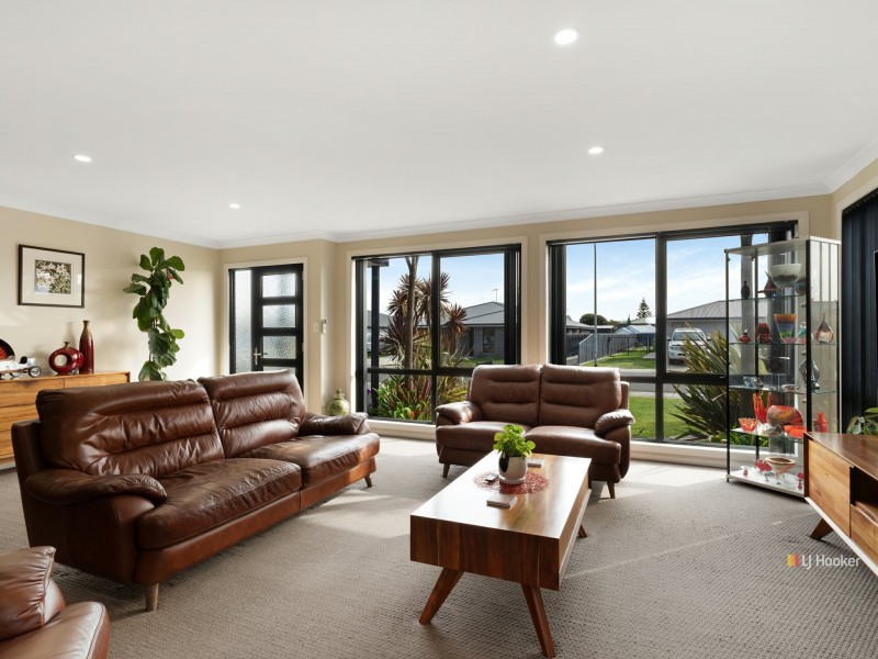 17 Sandy Crescent, Wynyard TAS 7325
