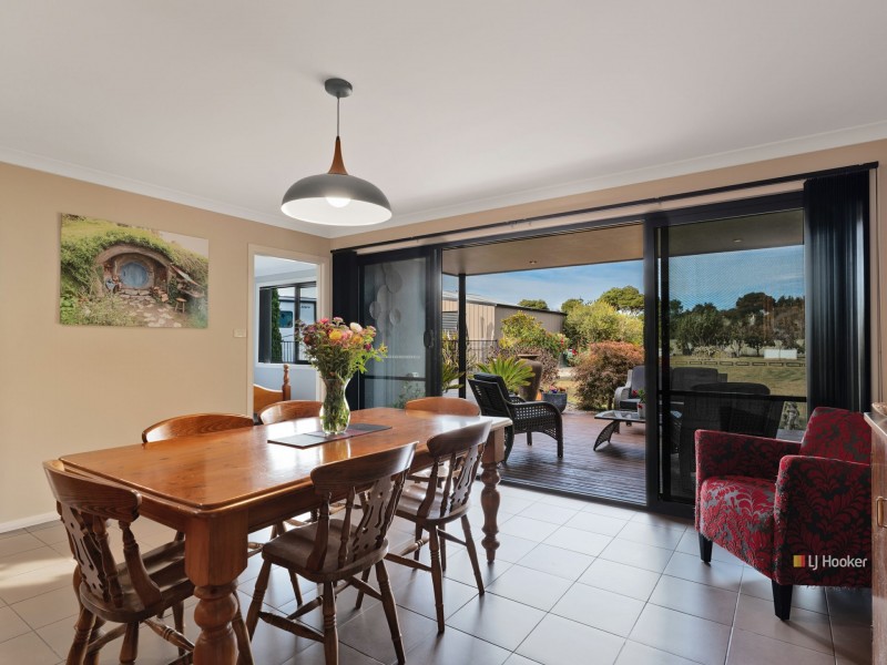 17 Sandy Crescent, Wynyard TAS 7325