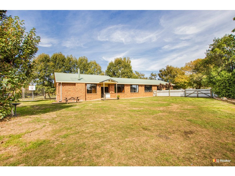 185 Preolenna Road, Flowerdale TAS 7325