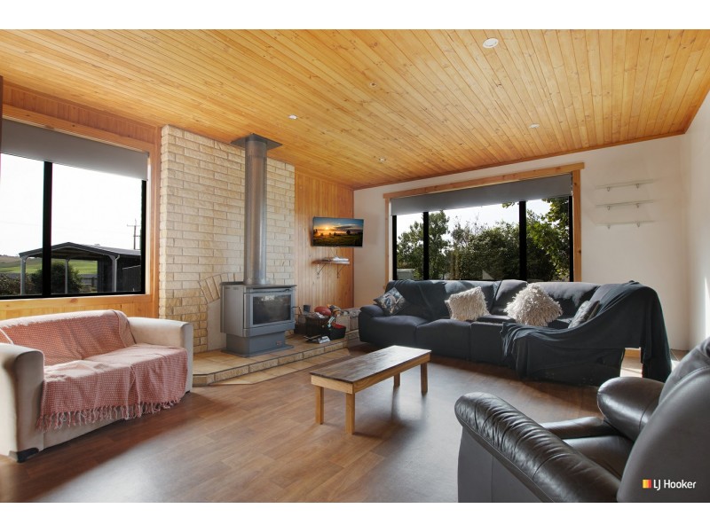 185 Preolenna Road, Flowerdale TAS 7325