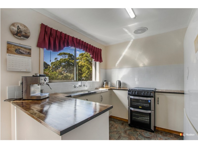 Unit 1/17 Wynyard Esplanade, Wynyard TAS 7325