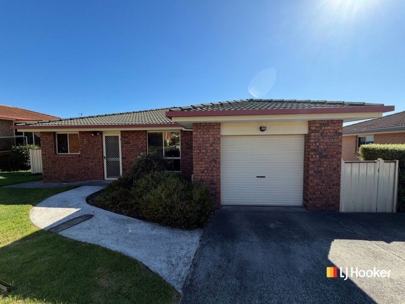 4/34a Arthur Street, Somerset TAS 7322
