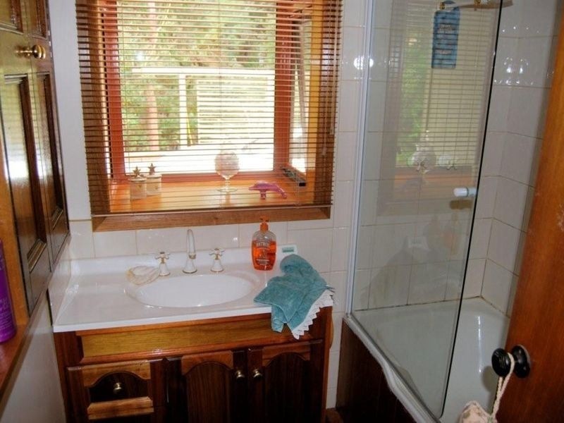 11 Bridge Street, Sisters Beach TAS 7321