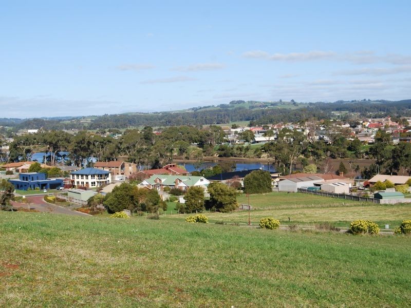 INGLISDALE MEWS – Off Freestone Crescent, Wynyard TAS 7325