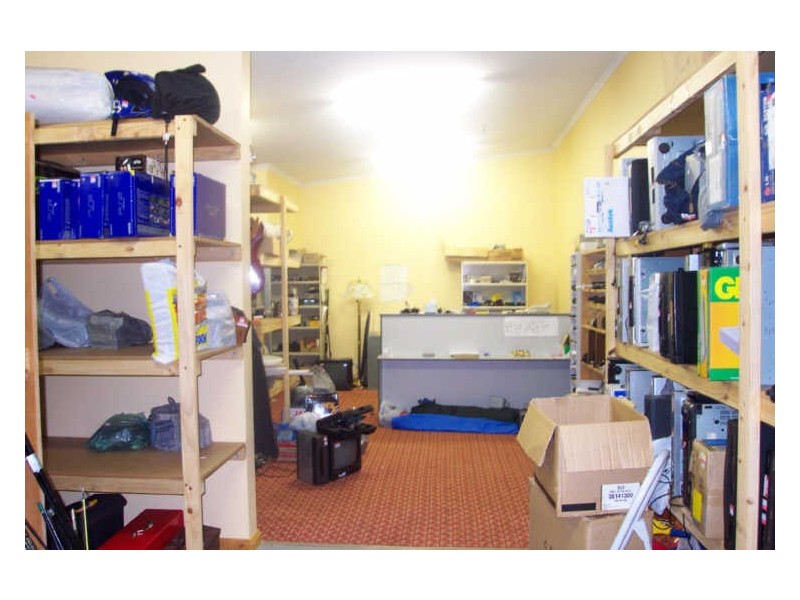 28 Goldie Street “Save A Buck”, Wynyard TAS 7325