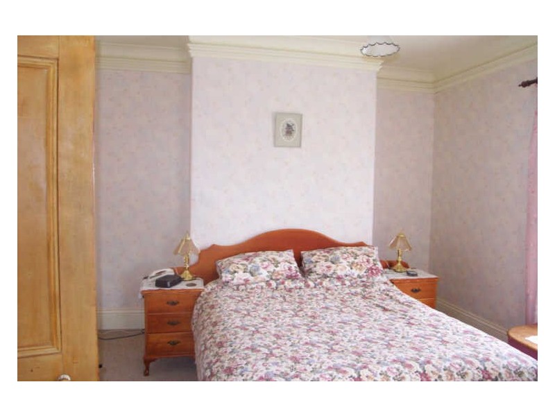 28 Goldie Street “Save A Buck”, Wynyard TAS 7325