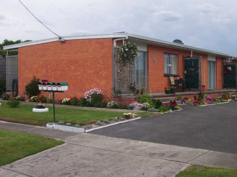 1/10 Austin Street, Wynyard TAS 7325