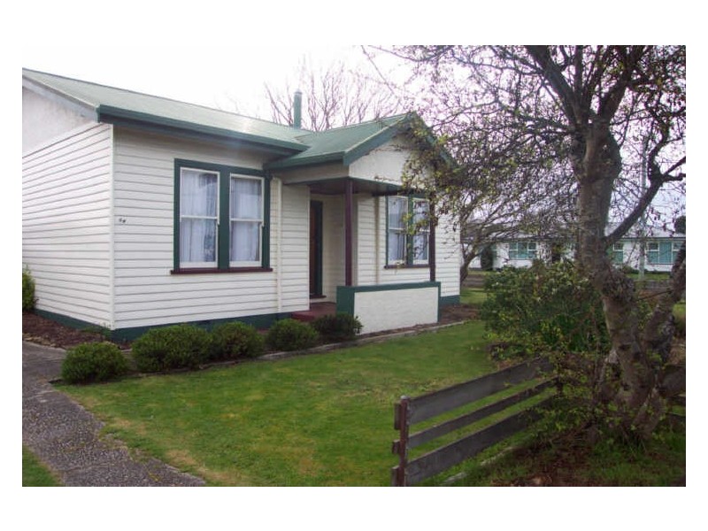 64 Saunders Street, Wynyard TAS 7325