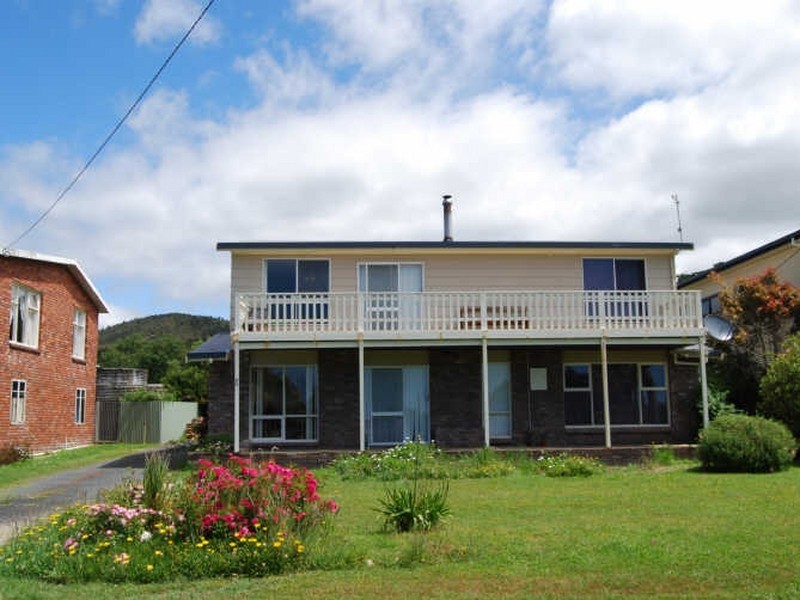 90 Irby Boulevard, Sisters Beach TAS 7321