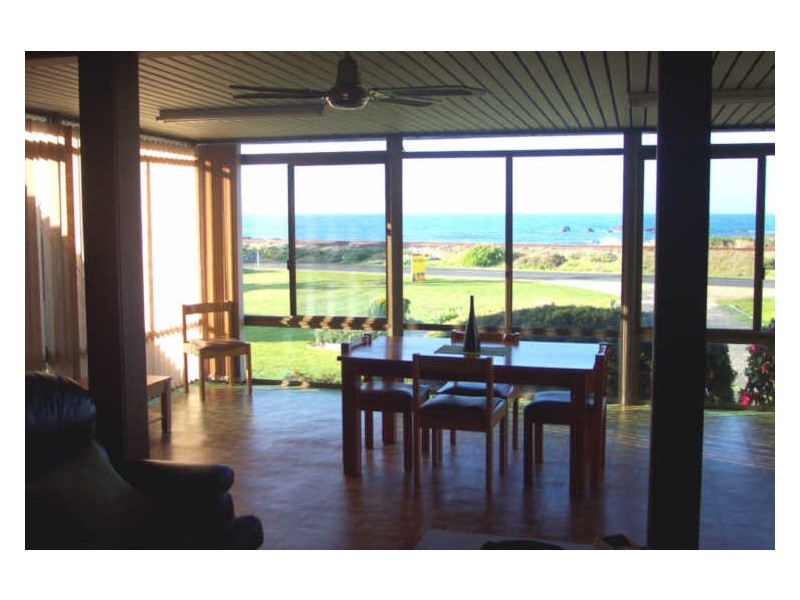 215 Old Bass Highway, Wynyard TAS 7325