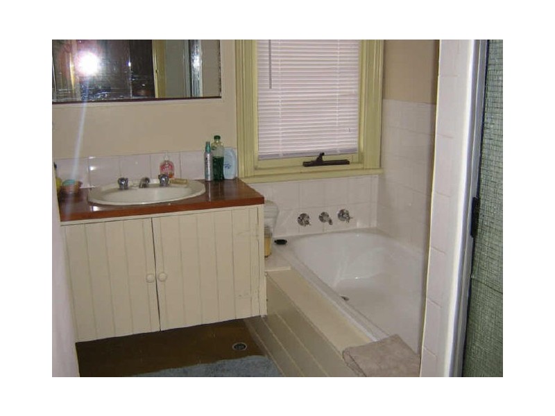 Main Street, Waratah TAS 7321