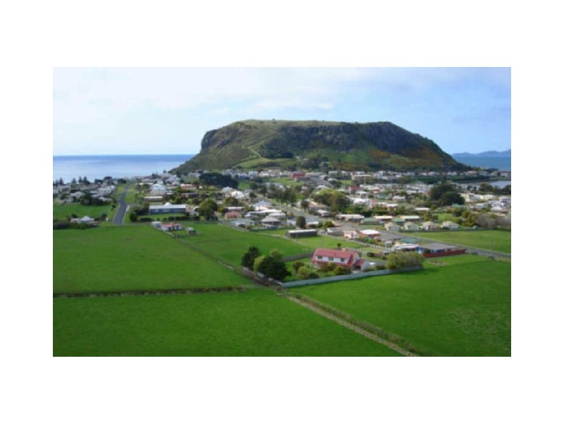 5 Albert Street, Stanley TAS 7331