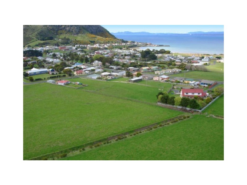 5 Albert Street, Stanley TAS 7331