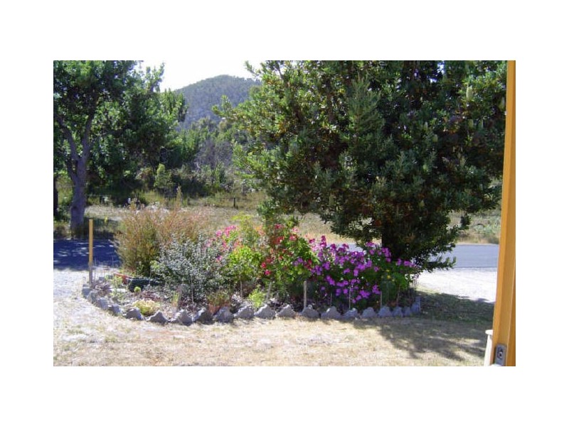 4 Honeysuckle Avenue, Sisters Beach TAS 7321